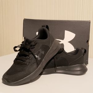 Under Armour Women's Essential Black Sneaker, Sz 8 Model 3022955-02